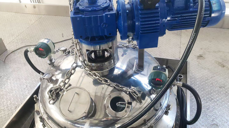 反应机组设备及控制系统3.jpg 反应机组设备及控制系统3.jpg